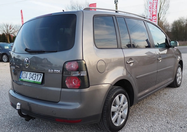 Volkswagen Touran cena 22900 przebieg: 250000, rok produkcji 2009 z Łochów małe 379